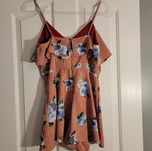 Altar'd State strappy romper - Picture 2 of 4